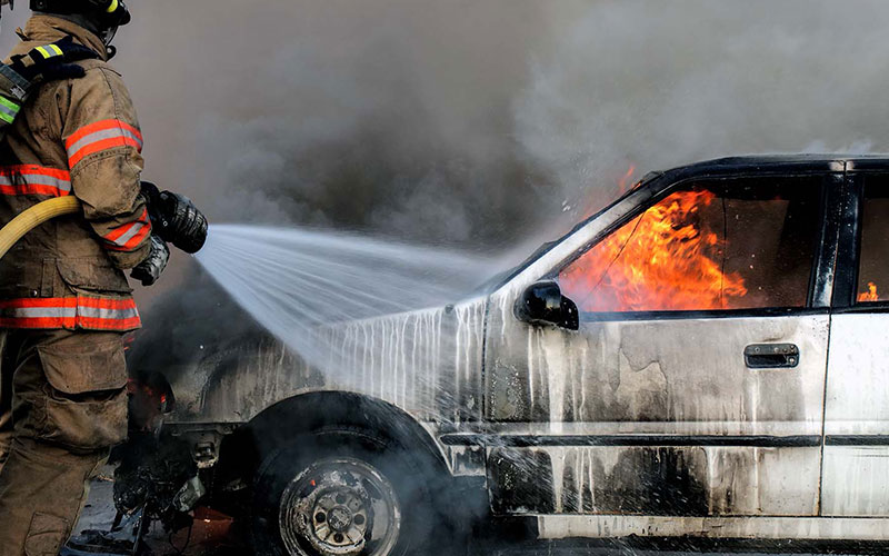 آتش سوزی خودرو و دلایل آن